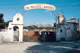 Entrée de la Cité du Nouvel Arénas en 1969 © T. Durousseau