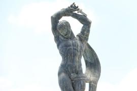Sculpture « Pour la France jusqu'au bout » de Spaeny au cimetière de La Ciotat