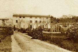 À Carpiagne, l'ancien monastère devenu mess des officiers - photographie ancienne