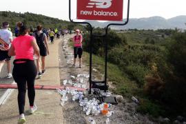 En dehors des zones de propreté, de nombreux déchets abandonnés