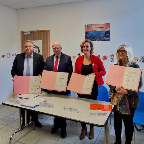 Signature de la convention entre l'Académie Aix-Marseille, l'Inspé d'Aix-Marseille et le Parc national des Calanques