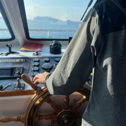 Illustration capitaine de navire