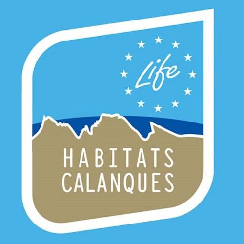carre-life-habitats-calanques.jpg