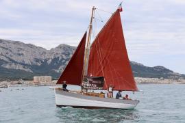 4_bateau_voile_rouge_-_az_pncal.jpg