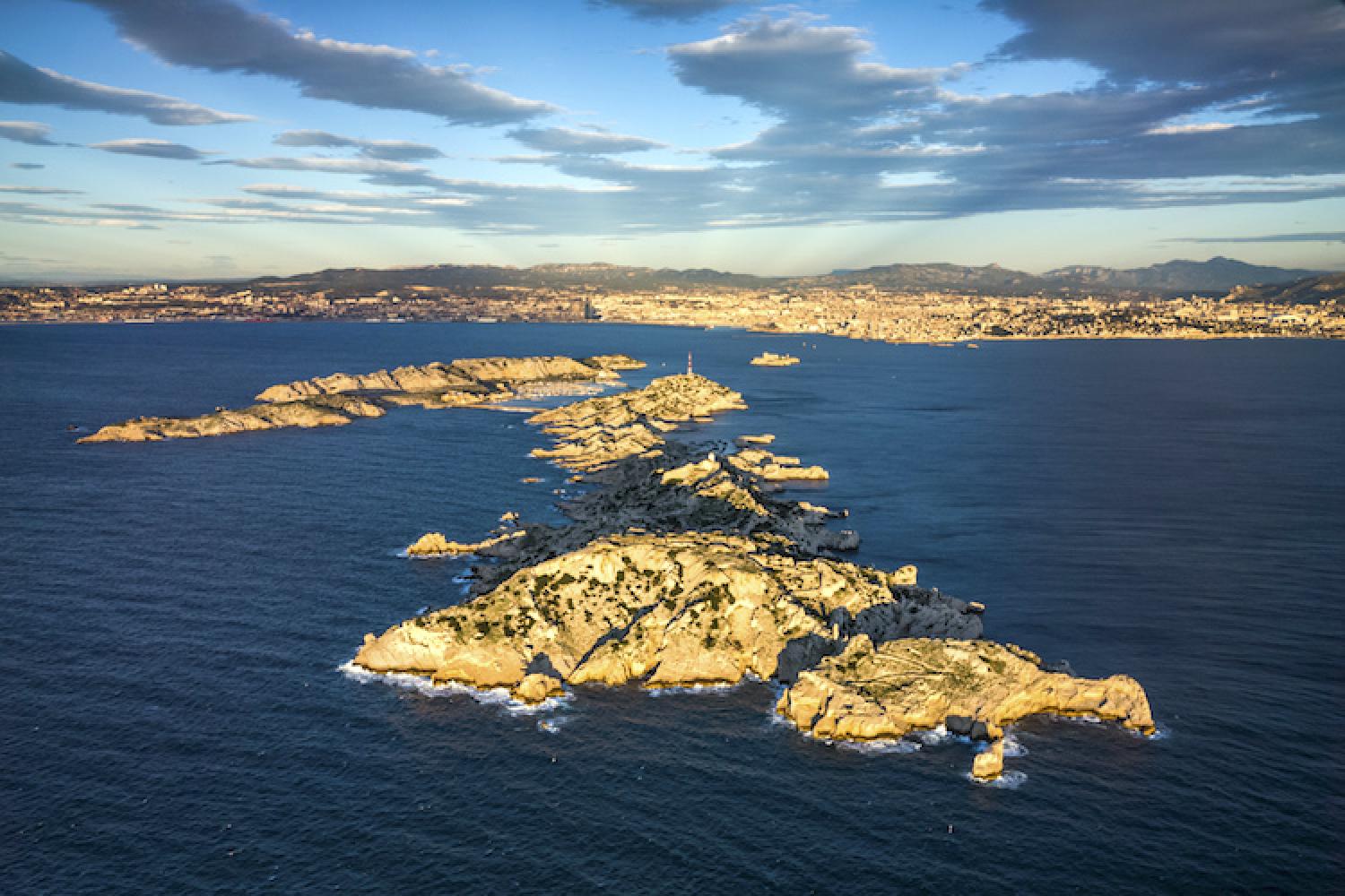 1-iles-frioul-marseille-c-parc-national-calanques.jpg