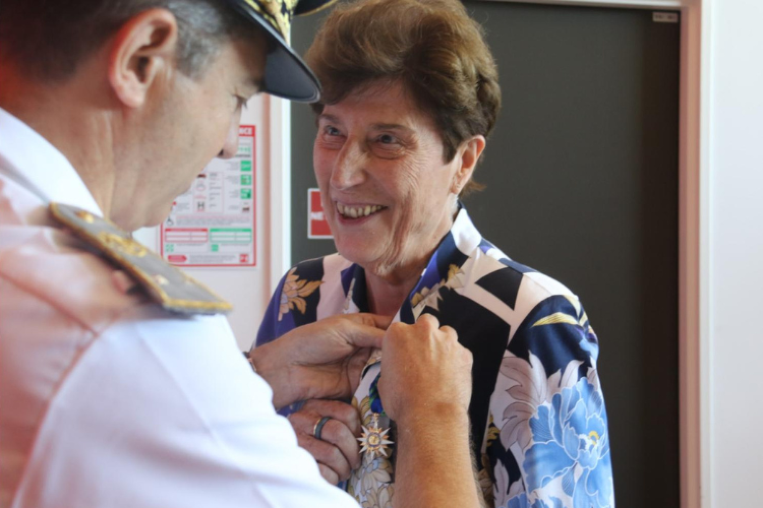 Denise Bellan-Santini  décorée de l'Ordre du mérite Maritime © Jo Harmelin