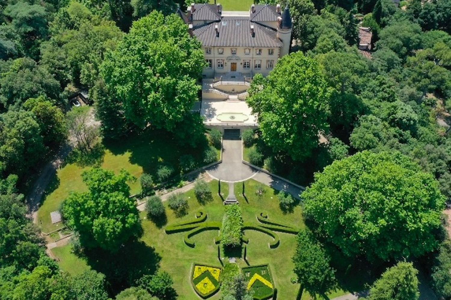 2_c_chateau_de_forbin.jpg