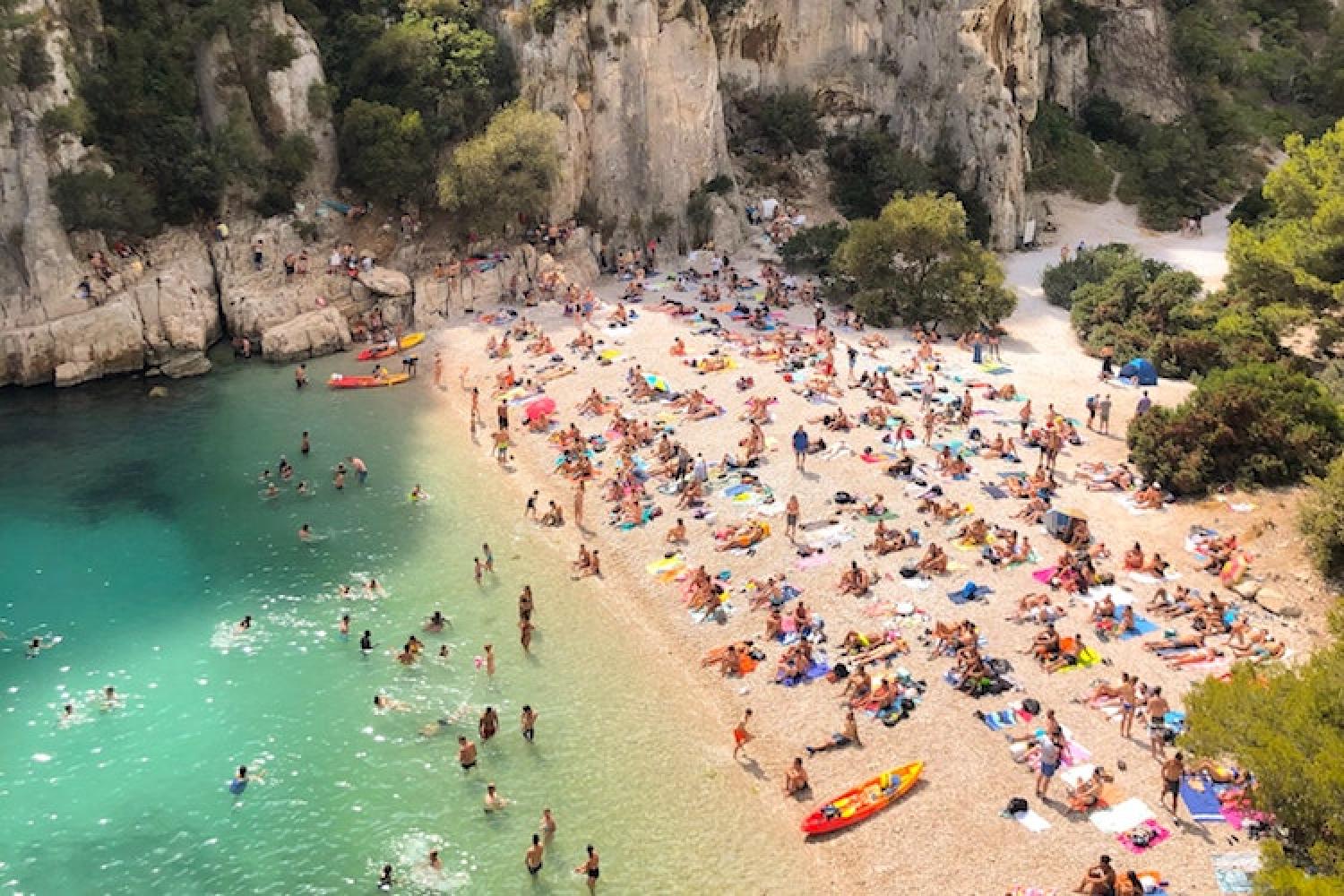 se-baigner-dans-les-calanques.jpg